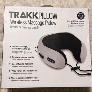 TRAKK Pillow Wireless Massage Pillow - Gray & Black
